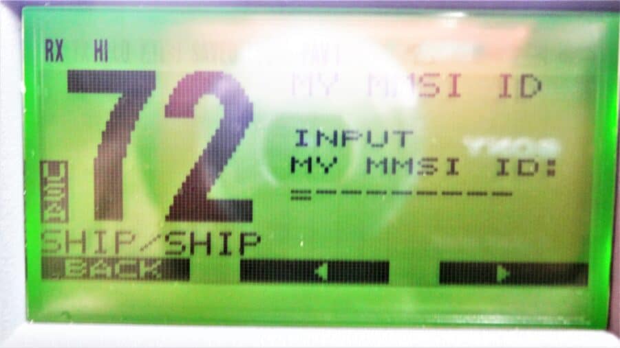 Raymarine RAY55 Submersible Marine VHF Radio Transceiver Unit w/ Microphone! - Image 13