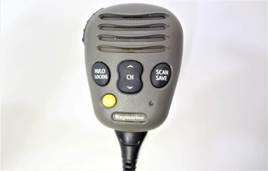 Raymarine RAY55 Submersible Marine VHF Radio Transceiver Unit w/ Microphone! - Image 11