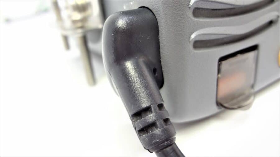 Raymarine RAY55 Submersible Marine VHF Radio Transceiver Unit w/ Microphone! - Image 10