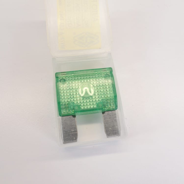 ATC Maxi Fuse 20A x5 30A x5 40A x5 32V DC Blade Fuses MIXED LOT OF 12