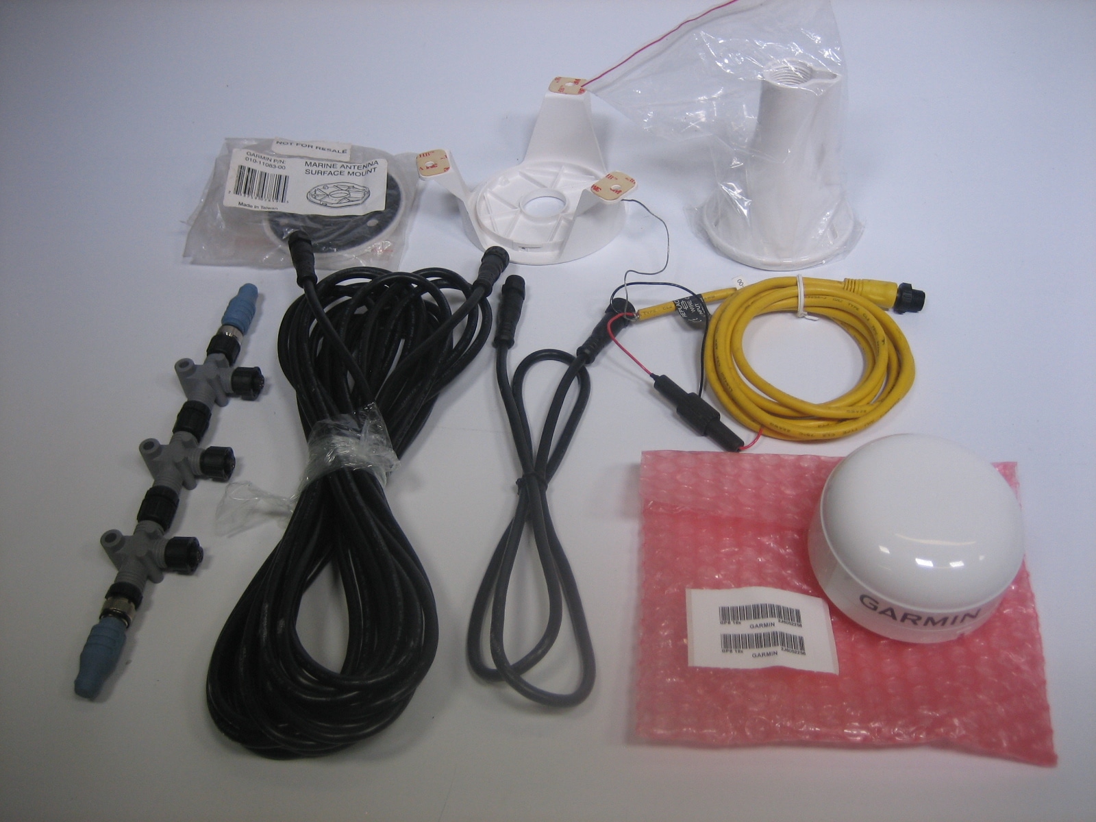 Garmin GPS19X *NEW NMEA2000 Complete AddOn GPS Antenna w/NMEA2000