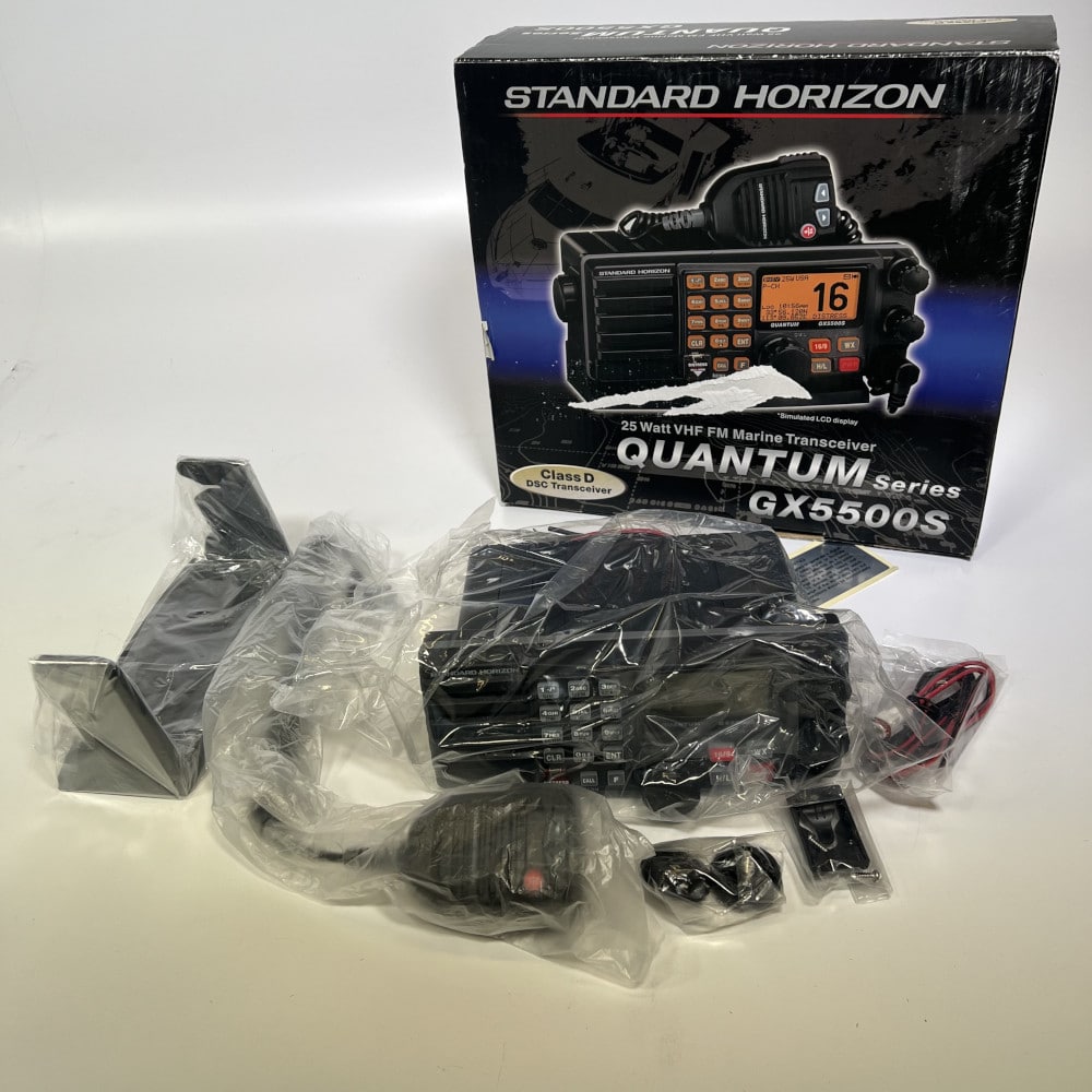 Standard Horizon Quantum GX5500S Submersible VHF Marine Radio + Microphone *NEW* Max Marine
