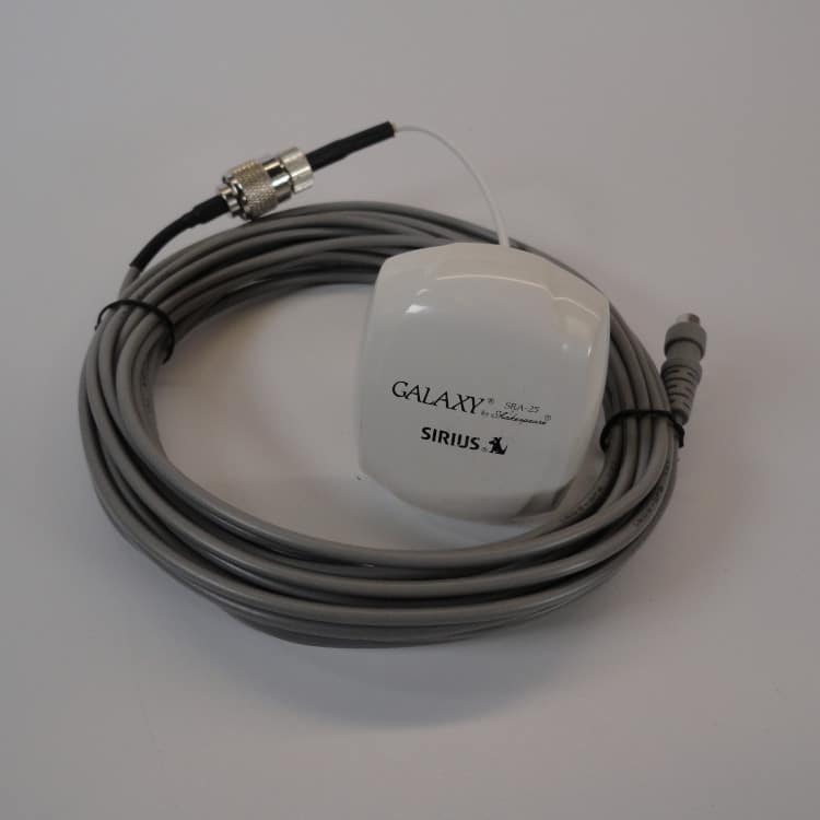 Shakespeare SRA-50 – Antenna Satellitare Per Radio SiriusXM Con 4 Opzioni Di Montaggio