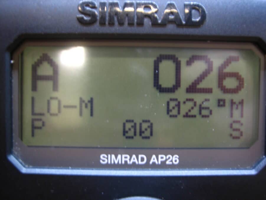 Simrad AP26 Autopilot Control Head 22087910 -New LCD-Great Cond - Image 7