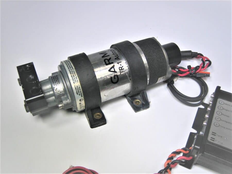 Garmin / Nautimatic *COMPLETE* TR-1 Gladiator  Autopilot System 1.2L - Tested - Image 4