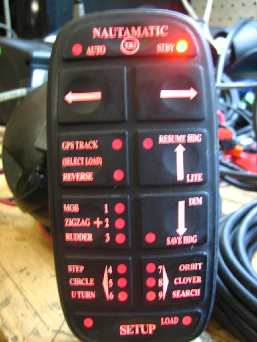 Garmin / Nautimatic *COMPLETE* TR-1 Gladiator  Autopilot System 1.2L - Tested - Image 10