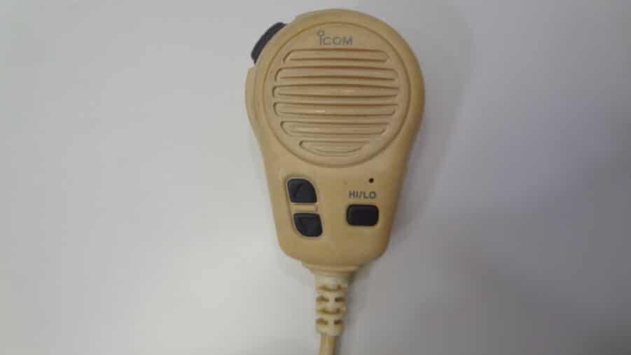 Icom IC-M422 Marine VHF Transceiver Radio Unit w/ Icom HM-150B Hand Microphone - Image 10