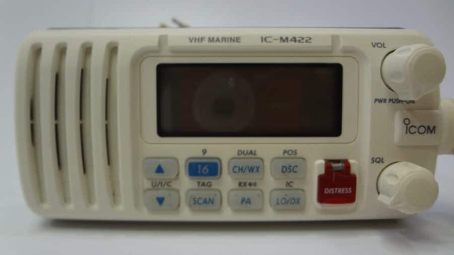 Icom IC-M422 Marine VHF Transceiver Radio Unit w/ Icom HM-150B Hand Microphone - Image 2