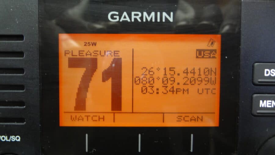 Garmin VHF 110 Submersible Marine VHF Radio Transceiver Unit with Hand