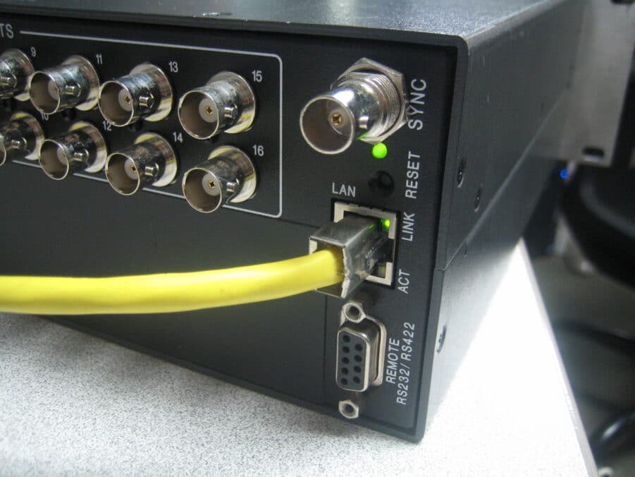 Extron MAV Plus Series 1616 AV Matrix Switcher for Composite Video and Stereo Audio - Image 12