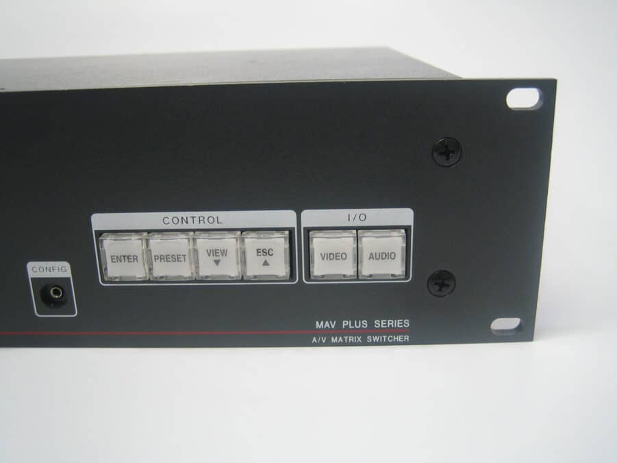 Extron MAV Plus Series 1616 AV Matrix Switcher for Composite Video and Stereo Audio - Image 4