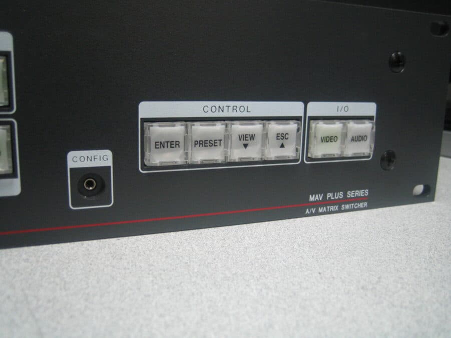 Extron MAV Plus Series 1616 AV Matrix Switcher for Composite Video and Stereo Audio - Image 3