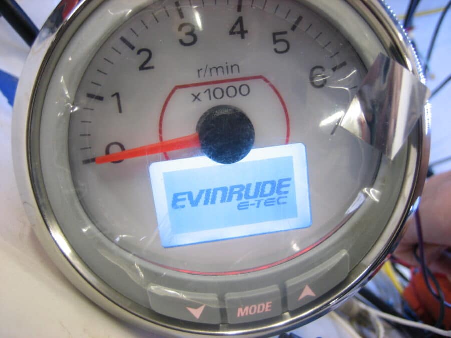 Evinrude Etec BRP OPEN BOX Icon Tach Pro Tachometer Kit 4" White 7000 RPM 0768008 - Image 5