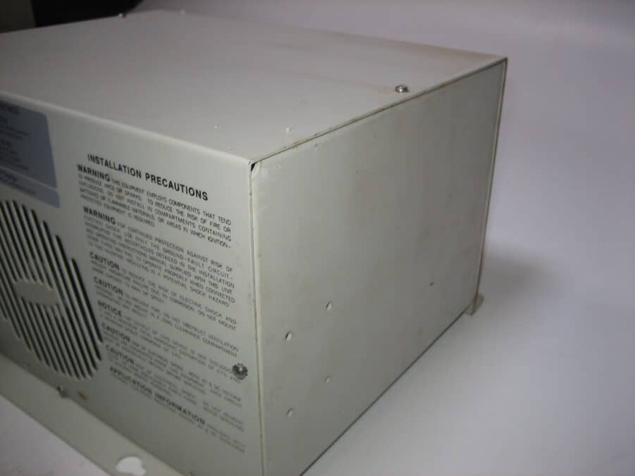 Xantrex Freedom 20 Inverter Charger PARTS/REPAIR No Inverter No Charger - Image 10
