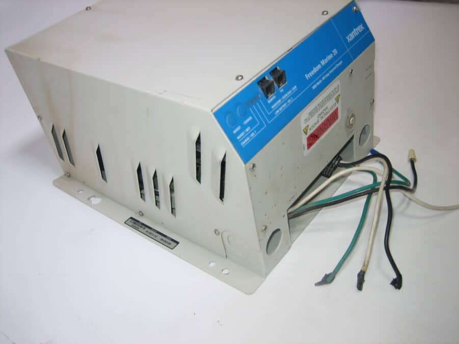 Xantrex Freedom 20 Inverter Charger PARTS/REPAIR No Inverter No Charger - Image 7