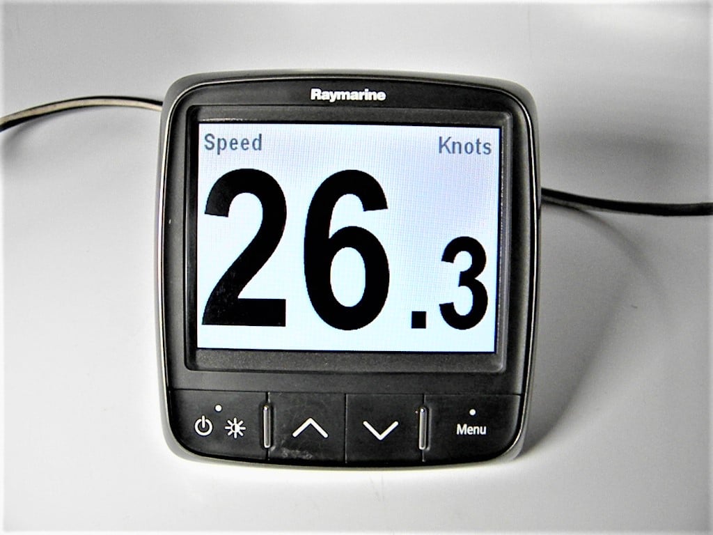 Raymarine i70 MultiFunction Instrument w/Sun Cover - E22172 -90