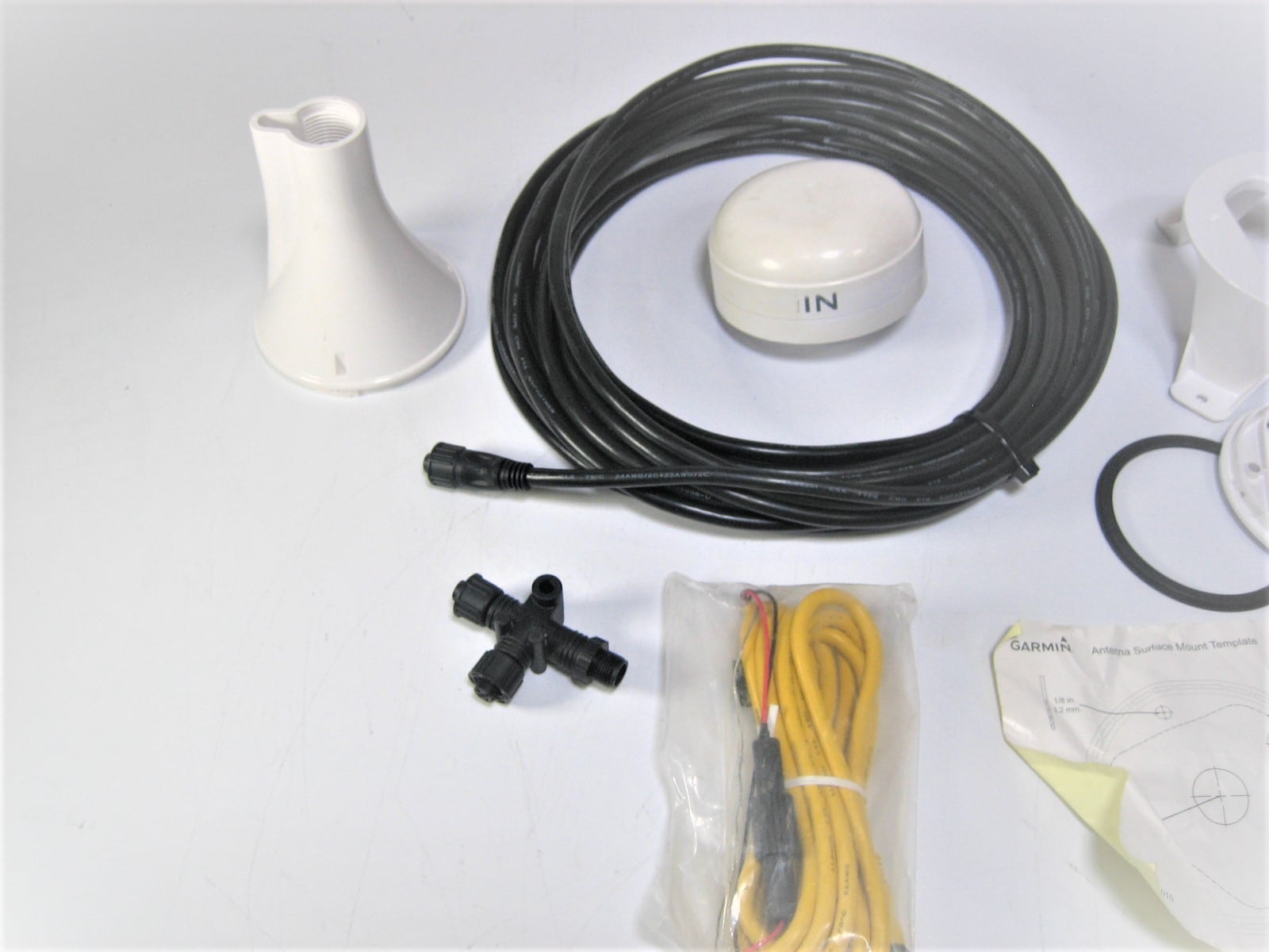 Garmin GPS17X NMEA 2000 GPS Antenna 32 Foot Drop cable (Good Cond
