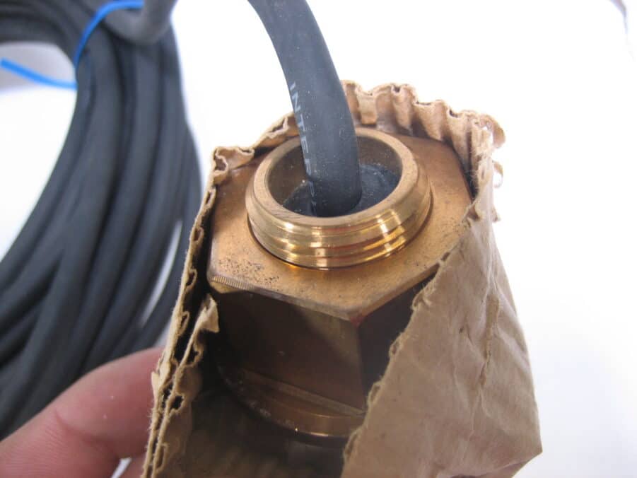 Interphase NEW Thru-Hull Horizontal Scanning Transducer 200 KHZ T1-I200-029 - Image 6