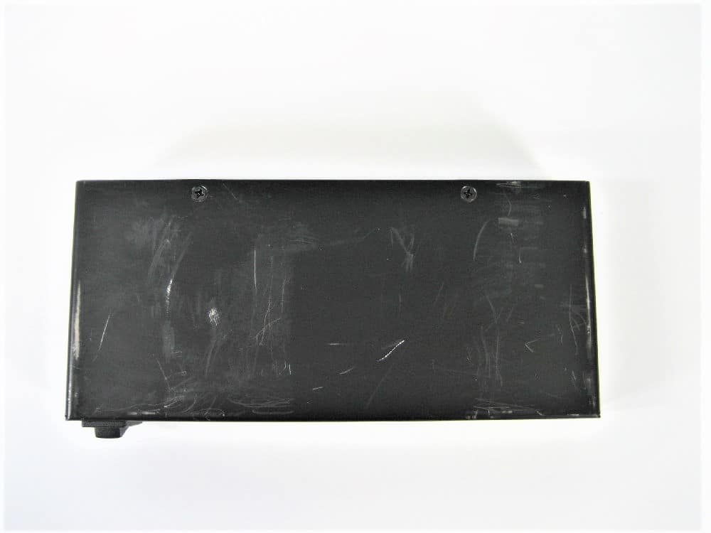 Shinybow 1X8 S-Video Distribution Amplifier - SB-3706SV