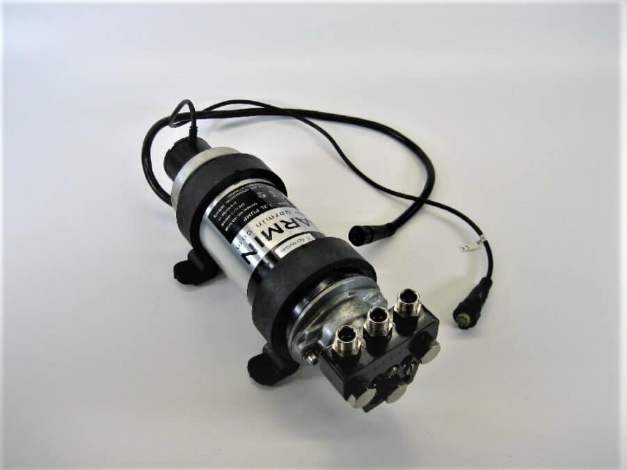 Garmin GHP 10 1.2L Autopilot Pump Great Condition Tested! 010