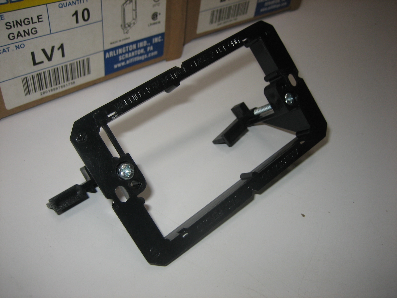 Arlington LV1 Single Gang *LOT OF 50* Low Voltage Wall Plates Mounting