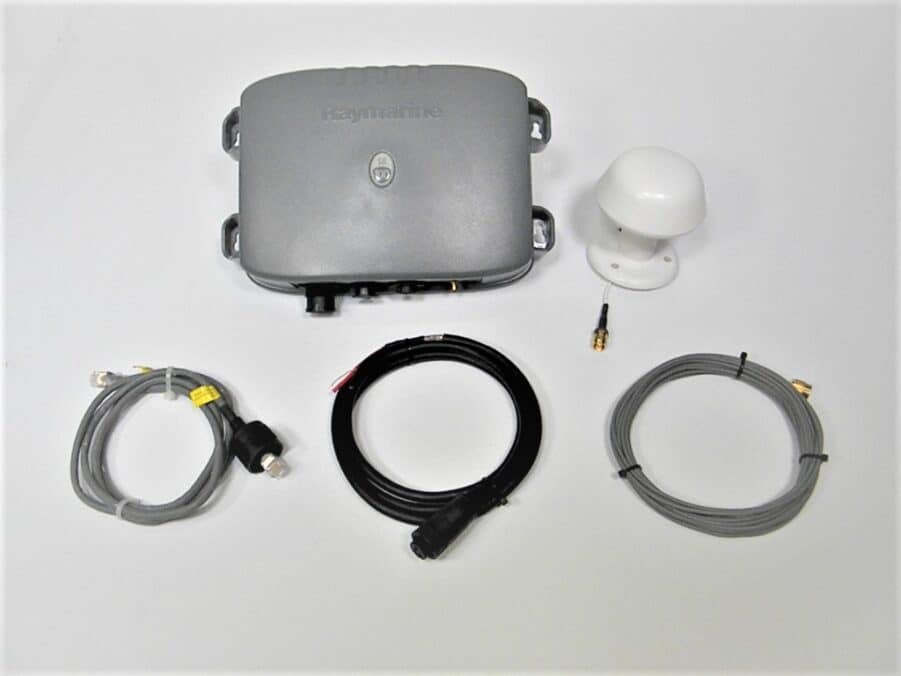 Raymarine E03009 SR100 Sirius Satellite XM/Wx Receiver w/Antenna & Cables-Tested!
