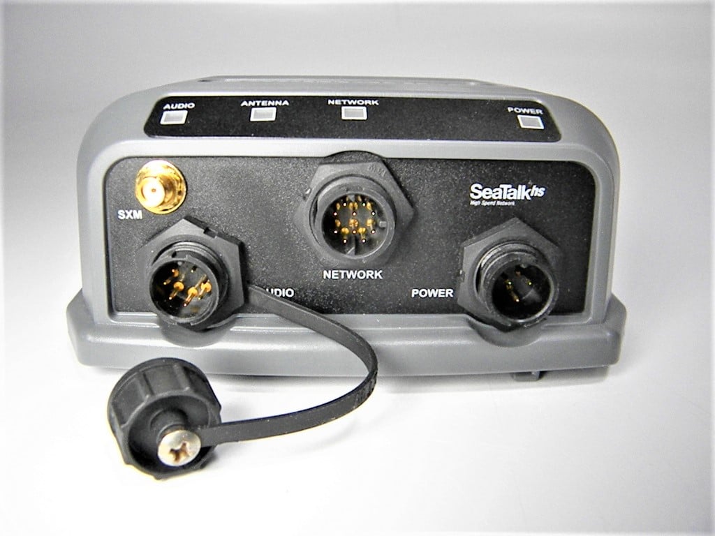 Raymarine SR150 Sirius XM Weather Module w/Antenna & Cables E7016190