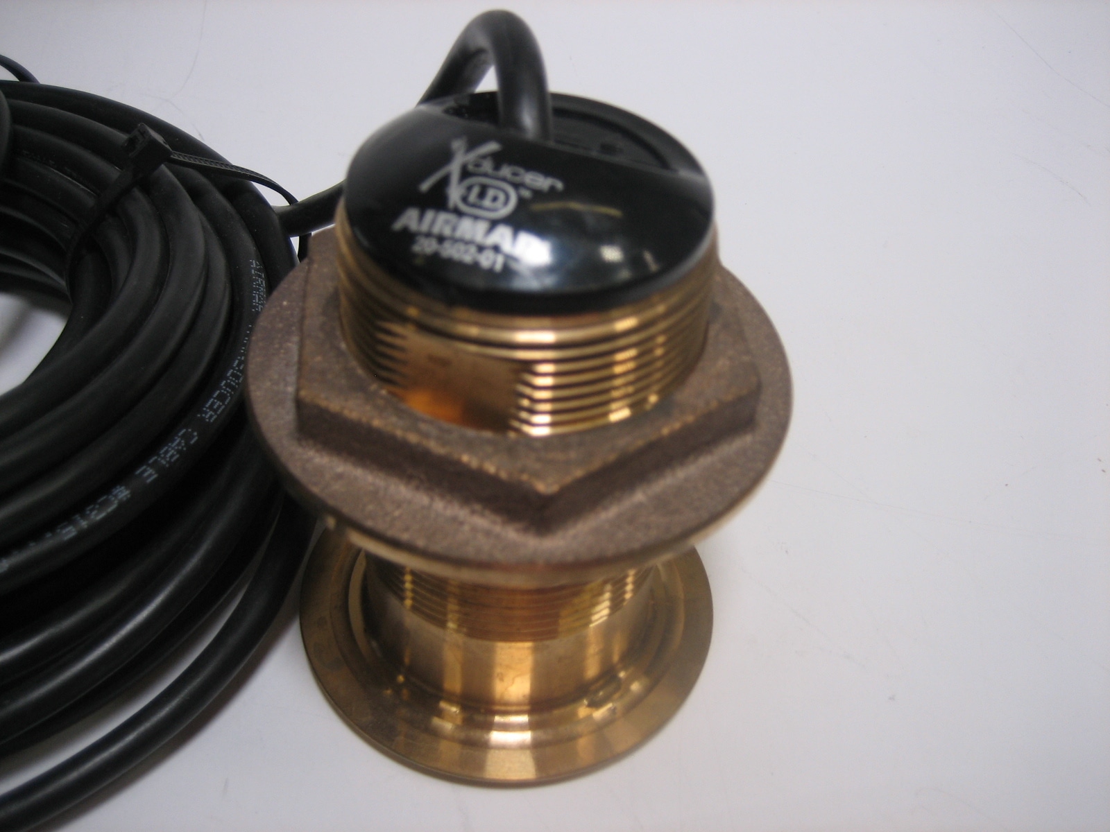 Airmar Simrad B117 Xsonic Transducer NEW 00013945001 for NSS Evo