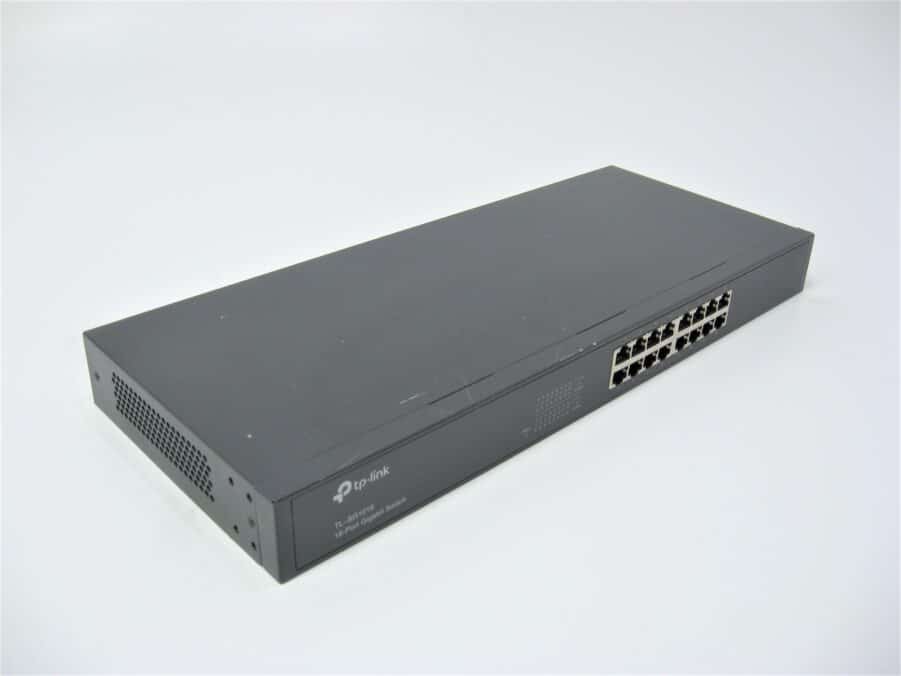 TP-Link 16-Port Gigabit Ethernet TL-SG1016 1000Mbps Rackmount Switch - Image 2