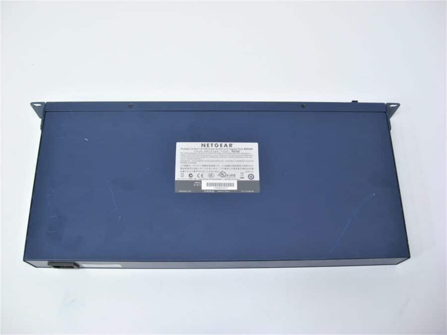 Netgear ProSafe 24 Port 10/100 Smart Switch w/2 Gigabit Ports FS726T - Image 8