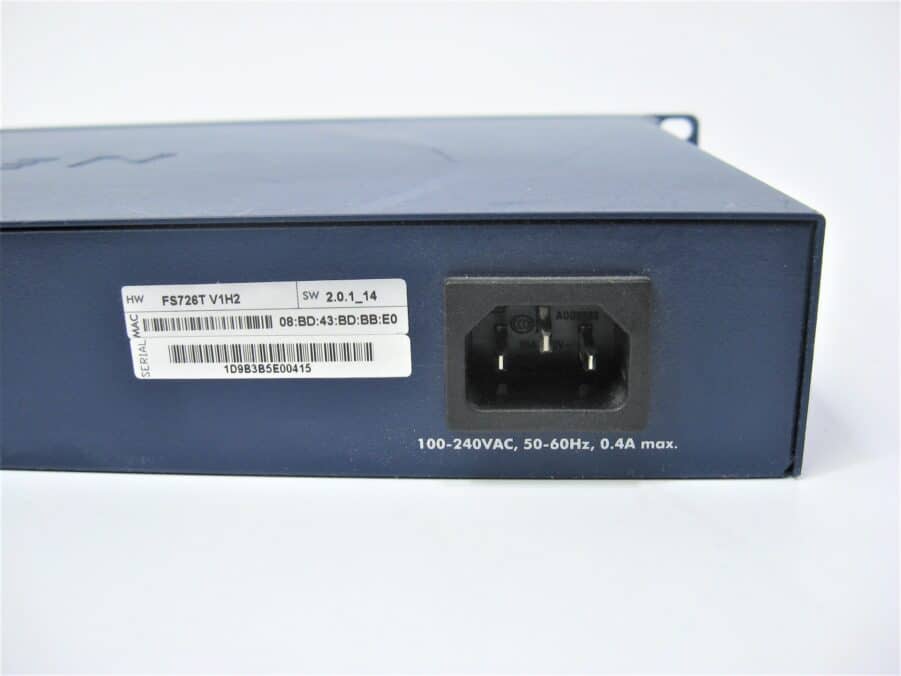 Netgear ProSafe 24 Port 10/100 Smart Switch w/2 Gigabit Ports FS726T - Image 7