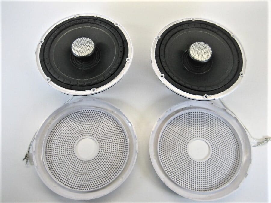 Pair of Fusion XS-F77 XS Series 7.7" 240 Watt White Marine Speakers - Free Ship - Image 2