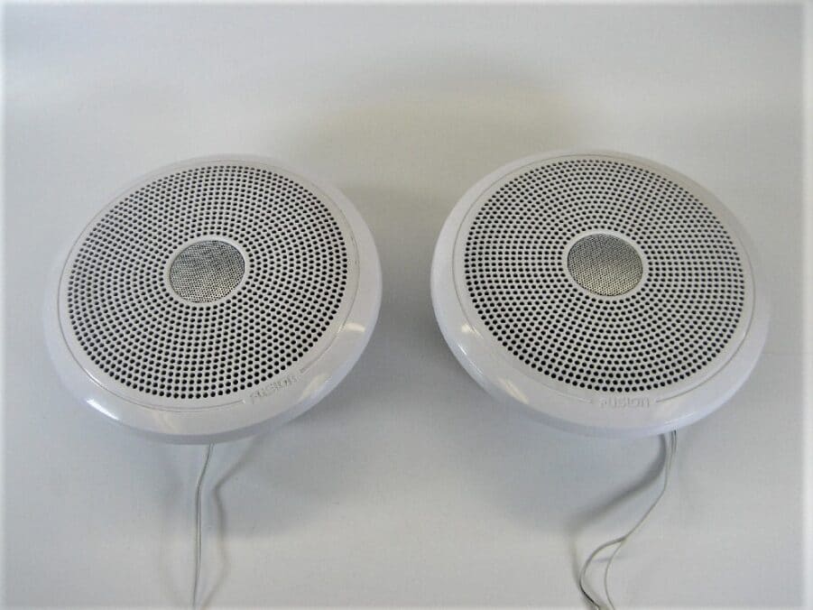 Pair of Fusion XS-F77 XS Series 7.7" 240 Watt White Marine Speakers - Free Ship