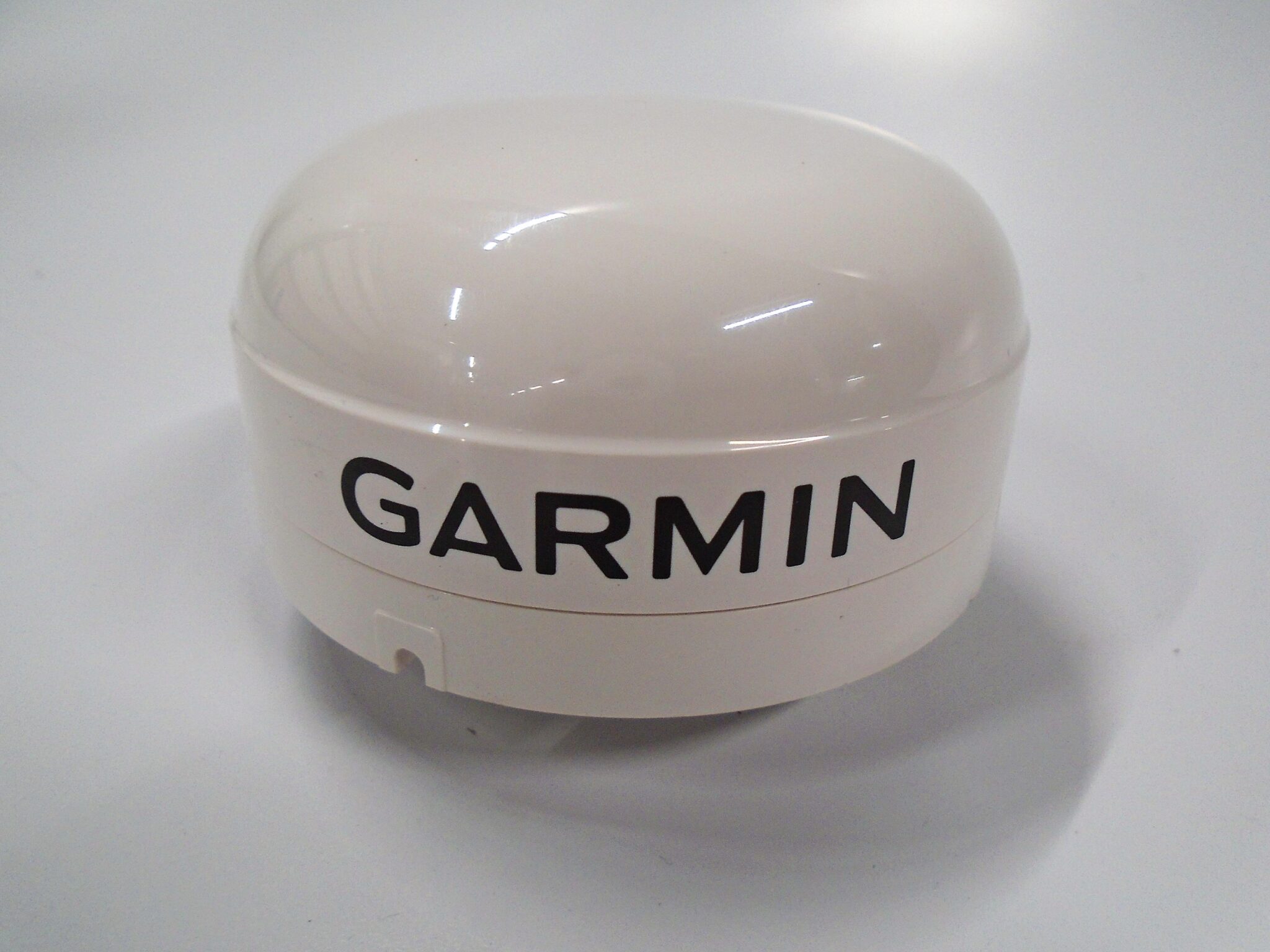 Garmin GPS 24XD NMEA2K GPS Antenna & 3 Mounts W/NMEA2k Drop Cable