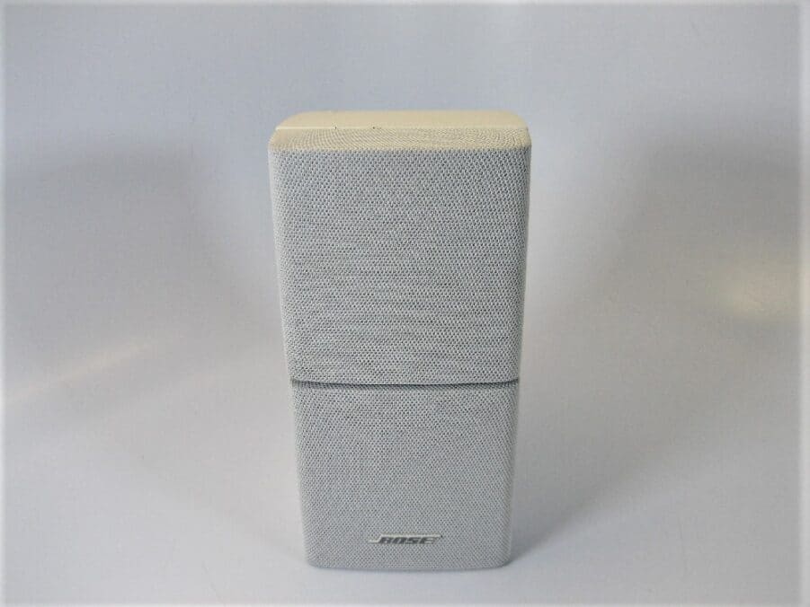 (Set of 5) Bose Acoustimass ii Double Cube Lifestyle Satellite Speakers - White - Image 4