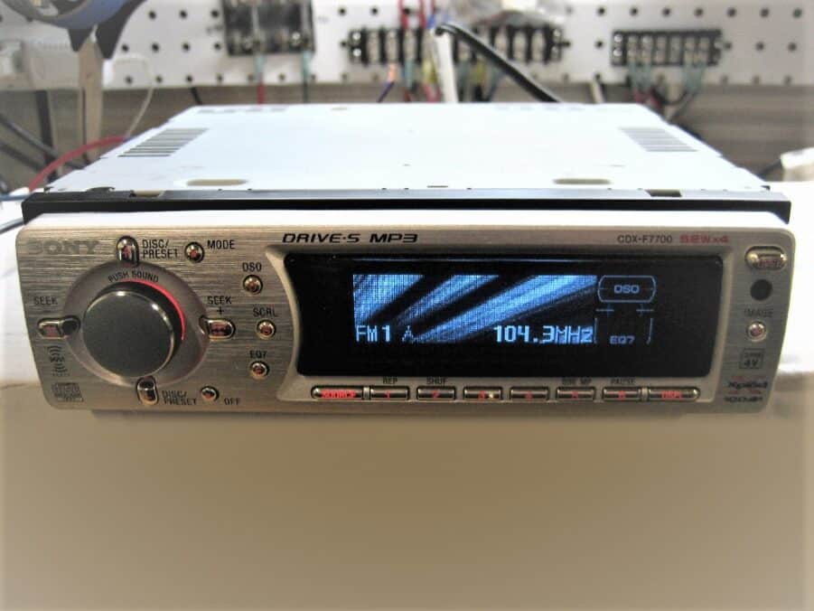 Sony CDX-F7700 CD/MP3 Receiver With CD Changer Controls - TESTED - WORKING - Image 11