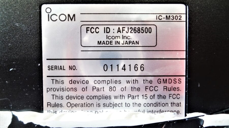 Icom IC-M302 Submersible Marine VHF Radio Transceiver Unit w/ HM-141B Hand Mic - Image 11