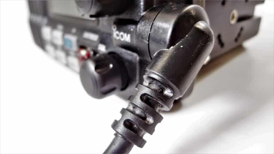 Icom IC-M302 Submersible Marine VHF Radio Transceiver Unit w/ HM-141B Hand Mic - Image 8