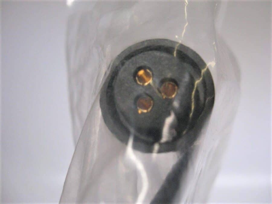 Raymarine 1.5m 3-Pin Power Cable - A80346 - For DSM300 30 250 / Classic Series *NEW* - Image 5