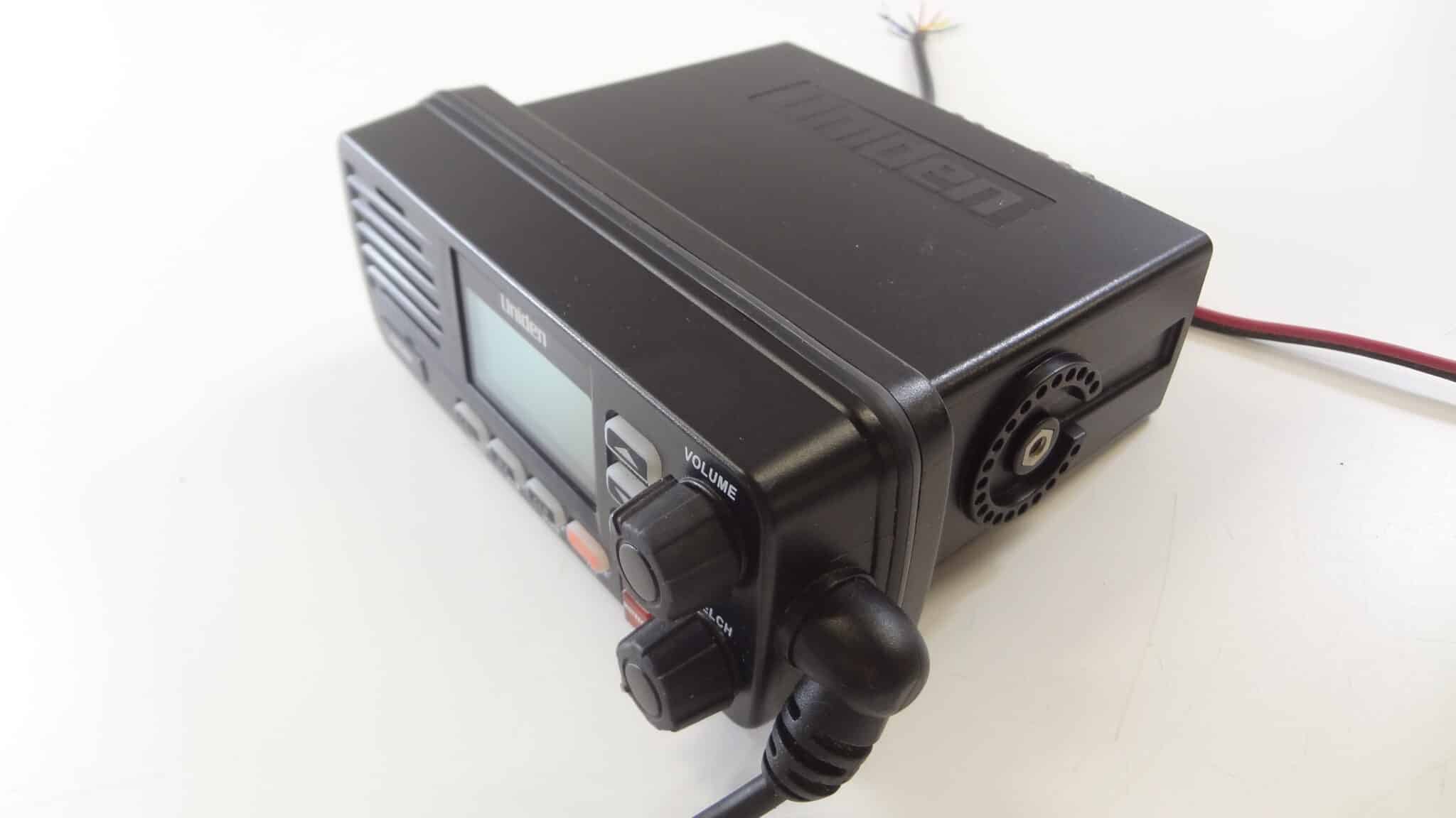 Uniden UM380 Submersible Marine VHF Radio Transceiver Unit w/ Hand Mic