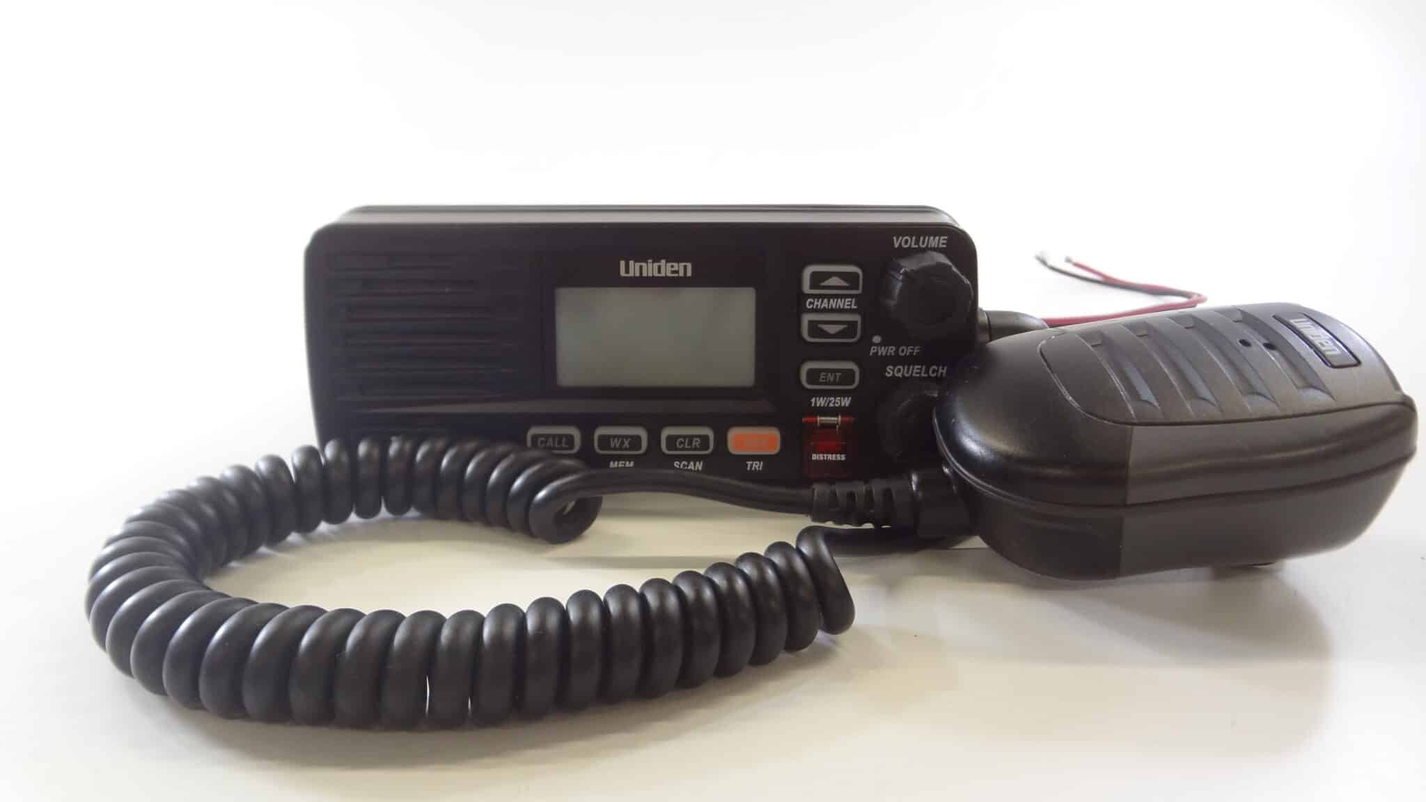Uniden UM380 Submersible Marine VHF Radio Transceiver Unit w/ Hand Mic