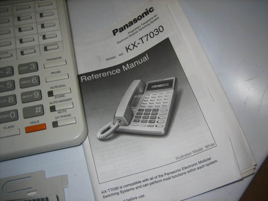 Panasonic KX-T7030 White - NEW OPEN BOX - Free US Shipping ** - Image 3