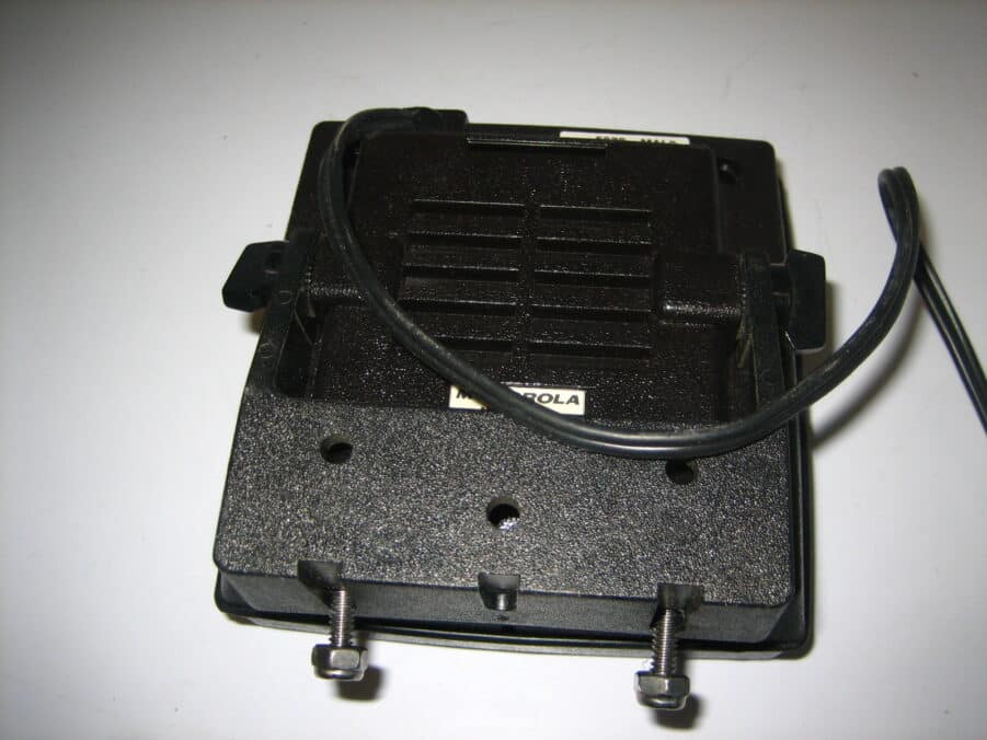 Motorola HSN4018B Speaker in Good Condition for VHF HAM CB Radio - Image 4