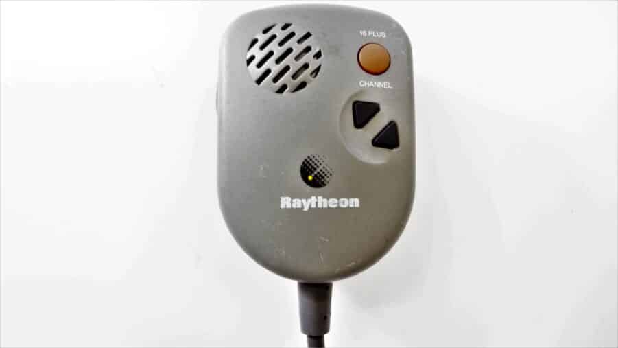 Raytheon RAY52 Submersible Marine VHF Radio Transceiver Unit w/ Hand Mic -Tested - Image 9