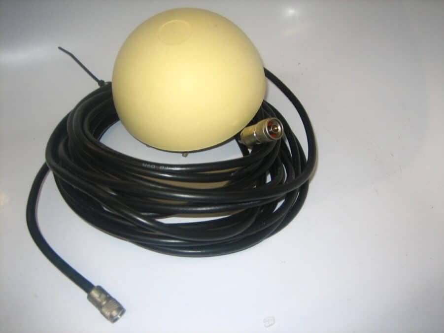 Téléphone Satellite Iridium 9505A Motorola – Avec Antenne Trépied – Pour Pièces