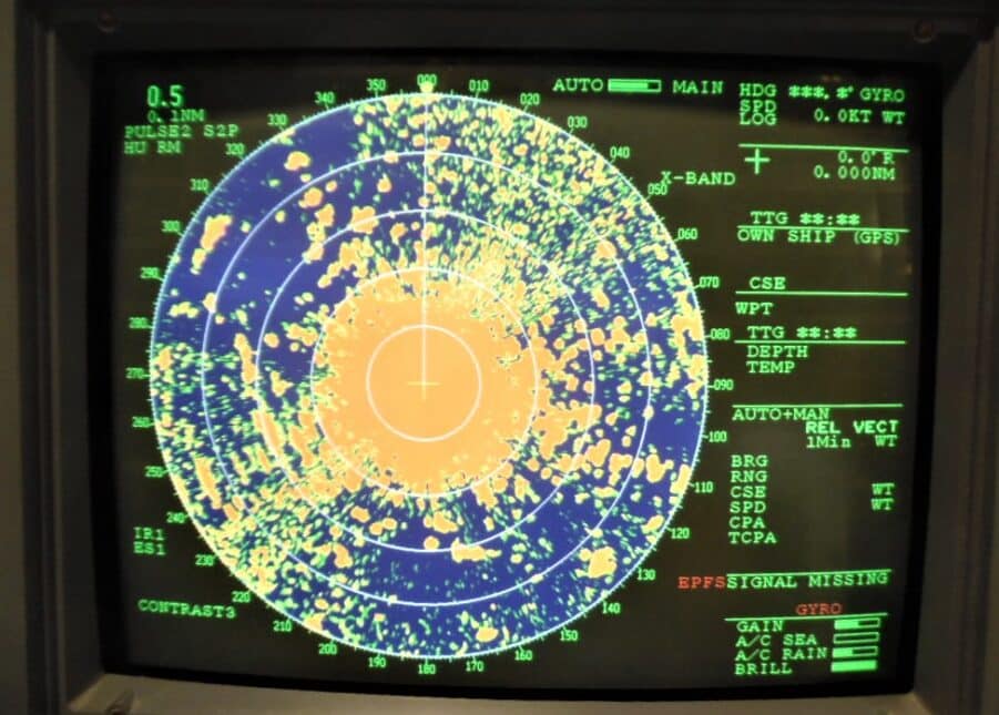 Furuno FR1510MK3 12KW Radar System 15" Color CRT COMPLETE