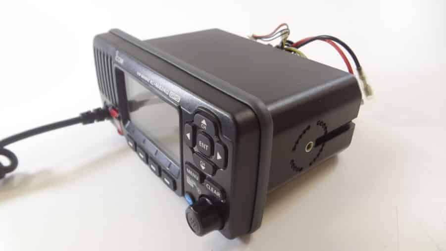 Icom IC-M424G Marine VHF Radio Transceiver Unit w/ HM-205B Mic - Image 3