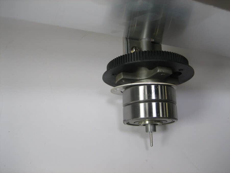 Furuno Antenna Scanner for 2.2KW 18" RSB-110-070 and similar radars - Image 2