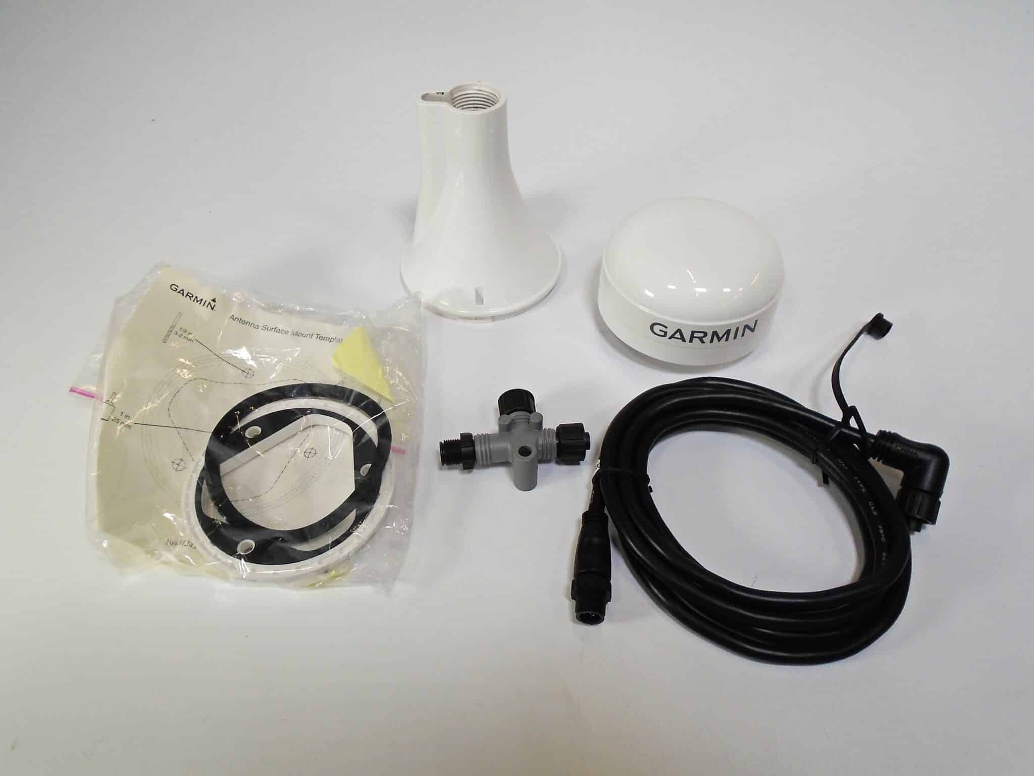 Garmin GPS- 24XD NMEA2K GPS Antenna & 2 Mounts W/NMEA2k Drop