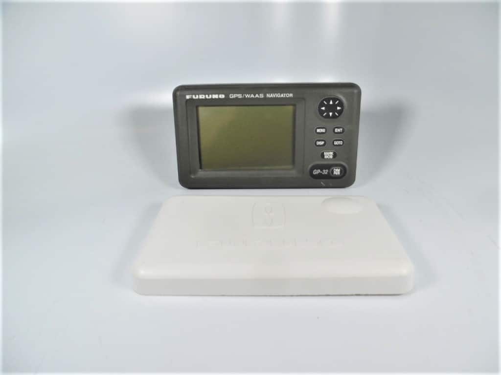 Furuno GP32 GPS WAAS Navigator 3.5" Monochrome LCD Display Repeater